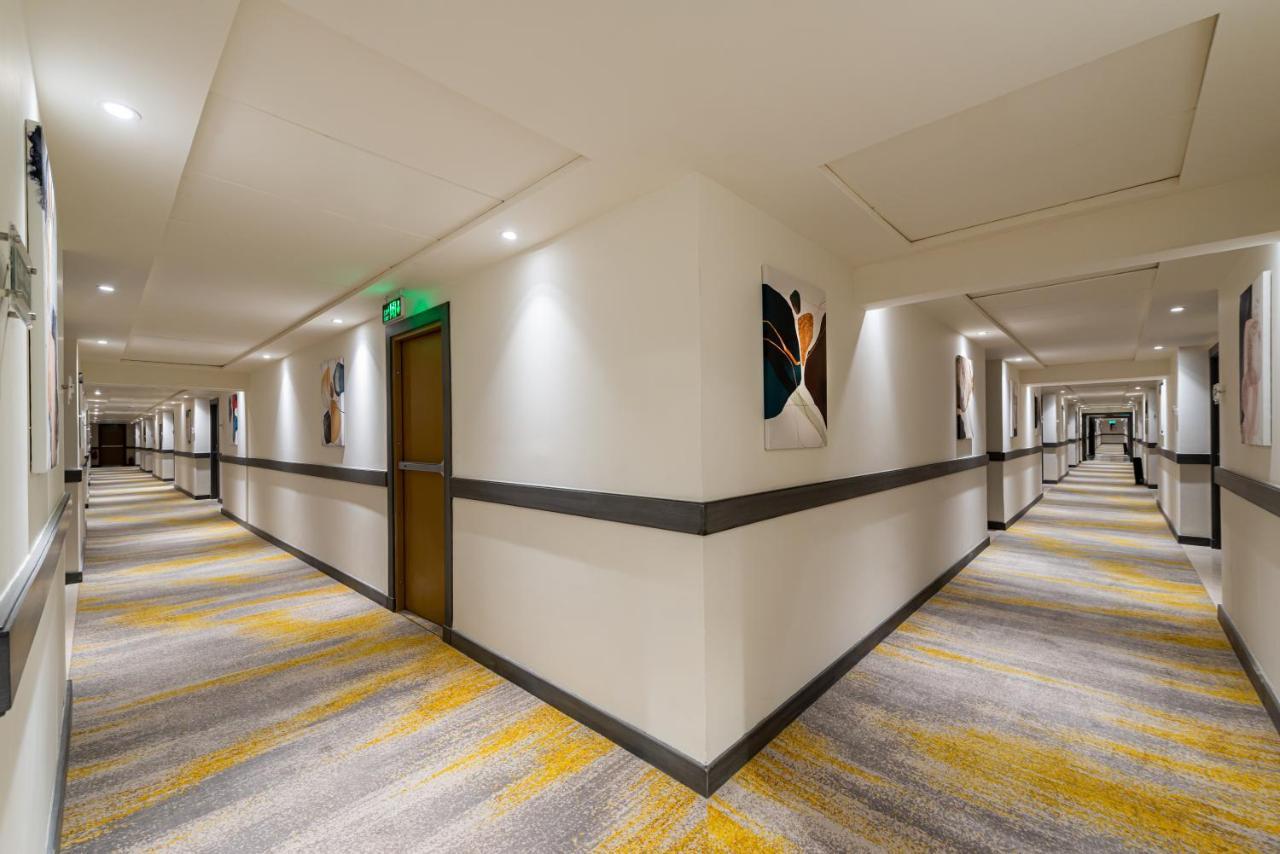 Holiday Inn Riyadh Al Qasr By Ihg Exterior foto